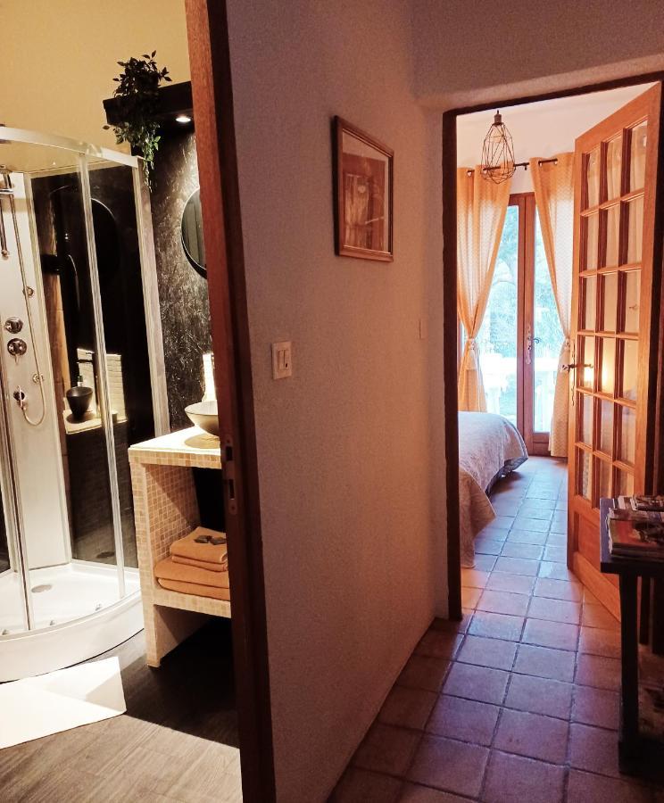 Suite Avec Jardin Entre Aix En Provence, Luberon Et Verdon Peyrolles-en-Provence エクステリア 写真